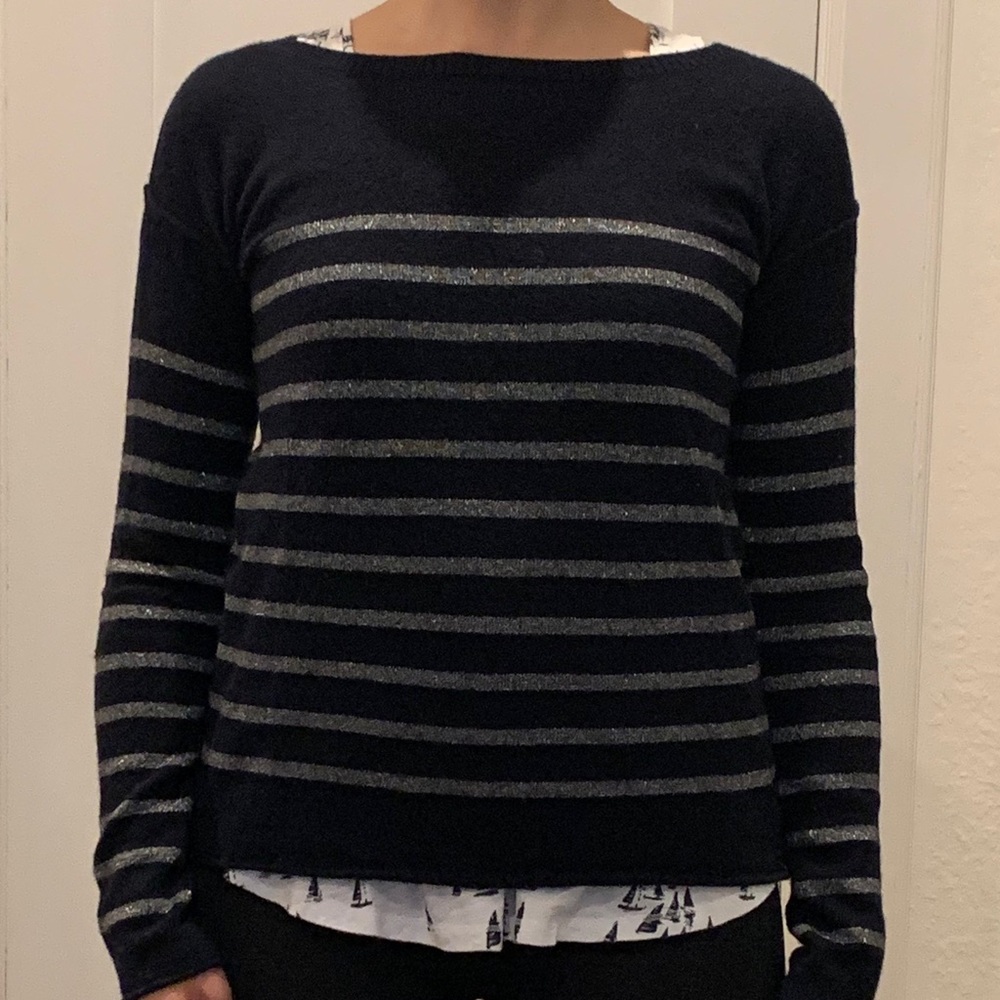 Partial cashmere stripped blue and silver sweater